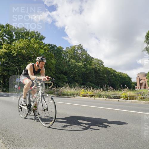 14.09.2025 - Stadtparktriathlon Michael Burmester http://msf.ph/oto/8894459 14.09.2025 12:23:13 Radfahren 1124, 1185, 1219 meine-sportfotos.de