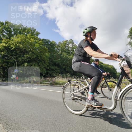 14.09.2025 - Stadtparktriathlon Michael Burmester http://msf.ph/oto/8894463 14.09.2025 12:23:28 Radfahren 1129, 1152, 1172, 1203, 1211, 1231, 1268, 1272, 1275, 1294 meine-sportfotos.de