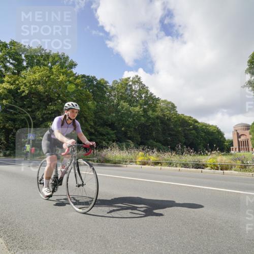 14.09.2025 - Stadtparktriathlon Michael Burmester http://msf.ph/oto/8894474 14.09.2025 12:24:12 Radfahren 1281, 1301, 1309 meine-sportfotos.de