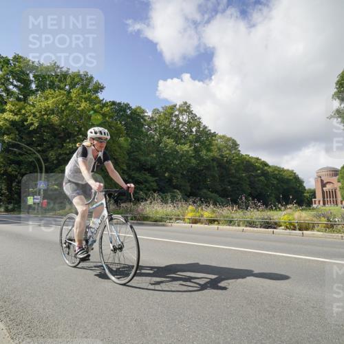 14.09.2025 - Stadtparktriathlon Michael Burmester http://msf.ph/oto/8894485 14.09.2025 12:24:48 Radfahren 1133, 1158, 1205, 1210, 1239, 1261, 1287, 1317 meine-sportfotos.de