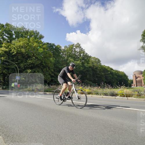 14.09.2025 - Stadtparktriathlon Michael Burmester http://msf.ph/oto/8894486 14.09.2025 12:24:51 Radfahren 1133, 1205, 1239, 1249, 1261, 1276, 1287, 1306, 1317 meine-sportfotos.de