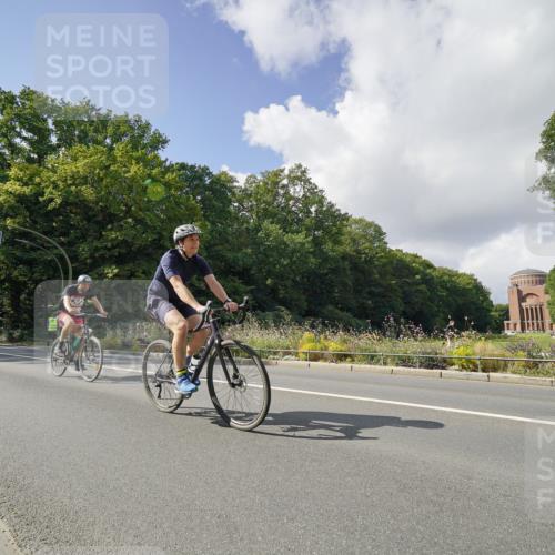 14.09.2025 - Stadtparktriathlon Michael Burmester http://msf.ph/oto/8894499 14.09.2025 12:25:08 Radfahren 1150, 1163, 1182, 1187, 1208, 1255, 1307 meine-sportfotos.de