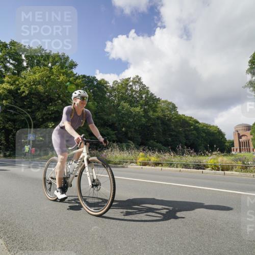 14.09.2025 - Stadtparktriathlon Michael Burmester http://msf.ph/oto/8894510 14.09.2025 12:25:30 Radfahren 1139, 1224, 1274, 1300, 1310 meine-sportfotos.de