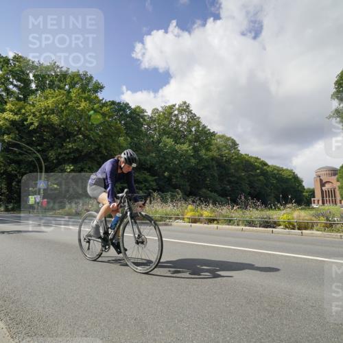 14.09.2025 - Stadtparktriathlon Michael Burmester http://msf.ph/oto/8894520 14.09.2025 12:25:48 Radfahren 1100, 1132, 1141, 1144, 1167, 1170, 1229, 1245, 1247 meine-sportfotos.de