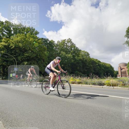 14.09.2025 - Stadtparktriathlon Michael Burmester http://msf.ph/oto/8894532 14.09.2025 12:26:06 Radfahren 1149, 1260, 1297, 1304 meine-sportfotos.de