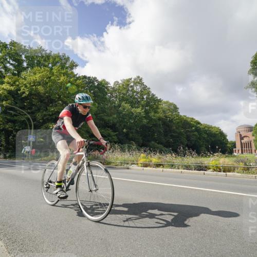 14.09.2025 - Stadtparktriathlon Michael Burmester http://msf.ph/oto/8894546 14.09.2025 12:26:58 Radfahren 1160, 1189, 1218, 1250, 1280, 1303, 1314 meine-sportfotos.de