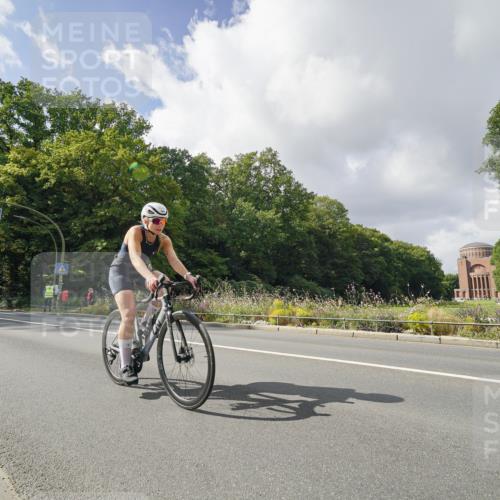 14.09.2025 - Stadtparktriathlon Michael Burmester http://msf.ph/oto/8894553 14.09.2025 12:27:19 Radfahren 1146, 1176, 1217, 1242, 1267 meine-sportfotos.de