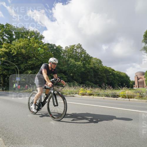 14.09.2025 - Stadtparktriathlon Michael Burmester http://msf.ph/oto/8894557 14.09.2025 12:27:25 Radfahren 1146, 1155, 1176, 1217, 1223, 1242 meine-sportfotos.de
