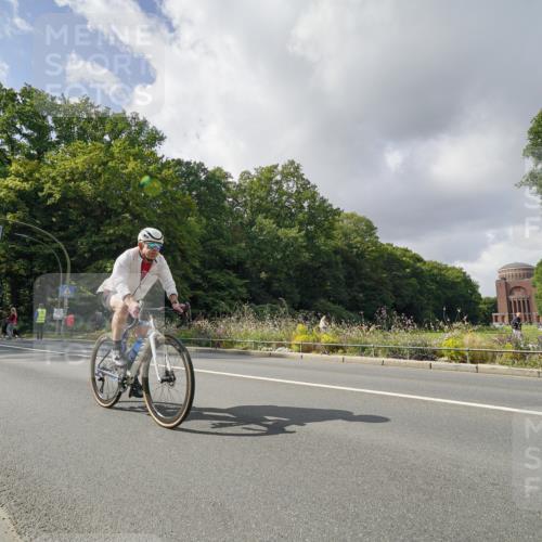 14.09.2025 - Stadtparktriathlon Michael Burmester http://msf.ph/oto/8894568 14.09.2025 12:27:54 Radfahren 1123, 1137, 1175 meine-sportfotos.de
