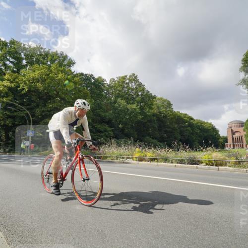 14.09.2025 - Stadtparktriathlon Michael Burmester http://msf.ph/oto/8894570 14.09.2025 12:28:00 Radfahren 1123, 1137, 1171, 1175, 1283 meine-sportfotos.de