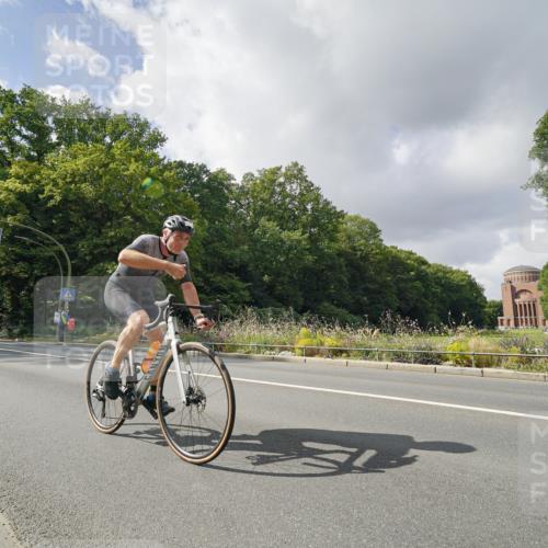 14.09.2025 - Stadtparktriathlon Michael Burmester http://msf.ph/oto/8894572 14.09.2025 12:28:07 Radfahren 1147, 1171, 1244, 1256, 1283 meine-sportfotos.de