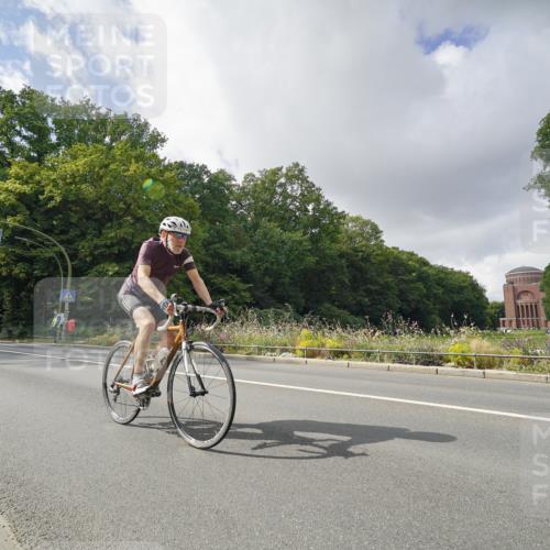 14.09.2025 - Stadtparktriathlon Michael Burmester http://msf.ph/oto/8894599 14.09.2025 12:29:22 Radfahren 1197, 1291 meine-sportfotos.de