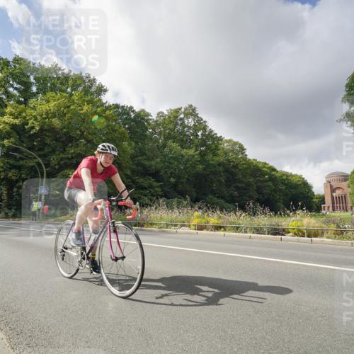 14.09.2025 - Stadtparktriathlon Michael Burmester http://msf.ph/oto/8894602 14.09.2025 12:29:44 Radfahren 1204, 1258, 1298, 1311 meine-sportfotos.de
