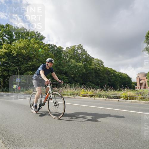 14.09.2025 - Stadtparktriathlon Michael Burmester http://msf.ph/oto/8894610 14.09.2025 12:29:57 Radfahren 1134, 1159, 1180, 1183, 1241, 1316 meine-sportfotos.de