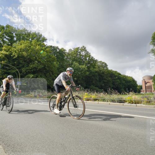 14.09.2025 - Stadtparktriathlon Michael Burmester http://msf.ph/oto/8894617 14.09.2025 12:30:09 Radfahren 1180, 1192, 1248, 1273, 1308 meine-sportfotos.de