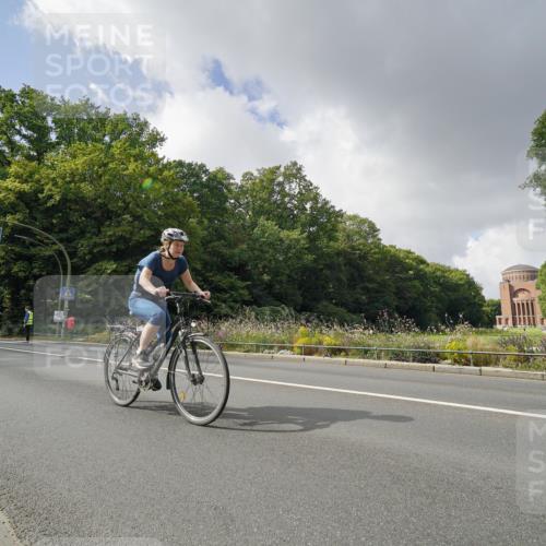 14.09.2025 - Stadtparktriathlon Michael Burmester http://msf.ph/oto/8894640 14.09.2025 12:31:05 Radfahren 1214, 1277, 1295 meine-sportfotos.de