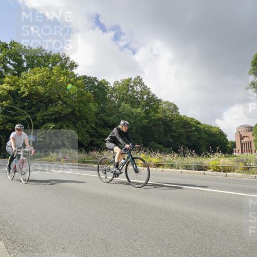 14.09.2025 - Stadtparktriathlon Michael Burmester http://msf.ph/oto/8894643 14.09.2025 12:31:20 Radfahren 1254, 1289, 1294 meine-sportfotos.de
