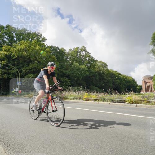14.09.2025 - Stadtparktriathlon Michael Burmester http://msf.ph/oto/8894646 14.09.2025 12:31:22 Radfahren 1254, 1289, 1294 meine-sportfotos.de