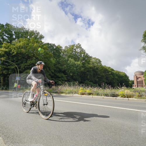 14.09.2025 - Stadtparktriathlon Michael Burmester http://msf.ph/oto/8894653 14.09.2025 12:31:50 Radfahren 1222, 1232 meine-sportfotos.de