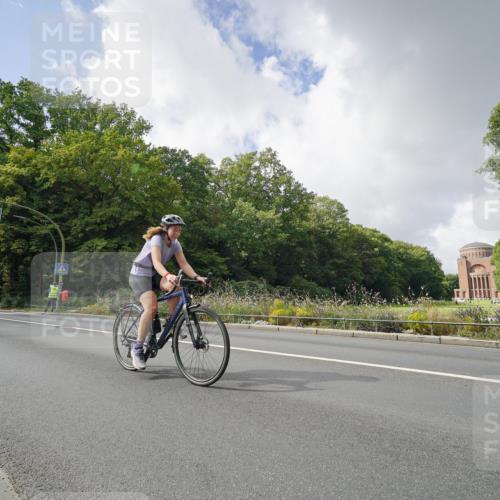 14.09.2025 - Stadtparktriathlon Michael Burmester http://msf.ph/oto/8894654 14.09.2025 12:31:54 Radfahren 1222, 1232 meine-sportfotos.de