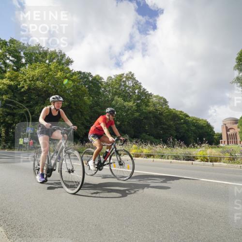 14.09.2025 - Stadtparktriathlon Michael Burmester http://msf.ph/oto/8894662 14.09.2025 12:32:27 Radfahren 1153, 1158, 1236, 1239, 1261, 1272, 1285 meine-sportfotos.de