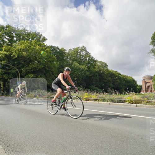 14.09.2025 - Stadtparktriathlon Michael Burmester http://msf.ph/oto/8894697 14.09.2025 12:33:54 Radfahren 1208, 1246, 1260, 1276, 1297, 1304 meine-sportfotos.de
