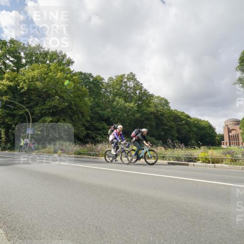 14.09.2025 - Stadtparktriathlon Michael Burmester http://msf.ph/oto/8894708 14.09.2025 12:34:36 Radfahren 1126, 1250, 1307 meine-sportfotos.de