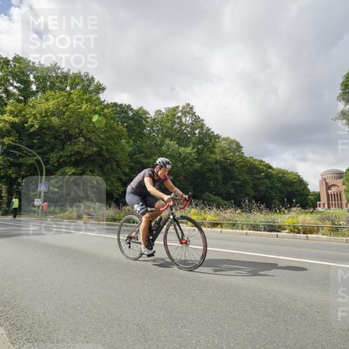14.09.2025 - Stadtparktriathlon Michael Burmester http://msf.ph/oto/8894725 14.09.2025 12:35:20 Radfahren 1223, 1275 meine-sportfotos.de