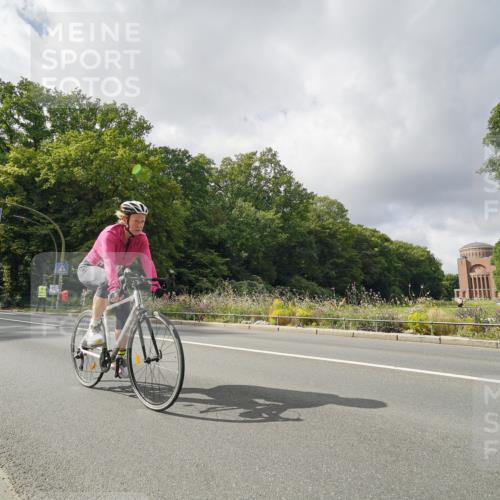 14.09.2025 - Stadtparktriathlon Michael Burmester http://msf.ph/oto/8894733 14.09.2025 12:35:32 Radfahren 1267, 1303, 1385, 1400, 1411 meine-sportfotos.de