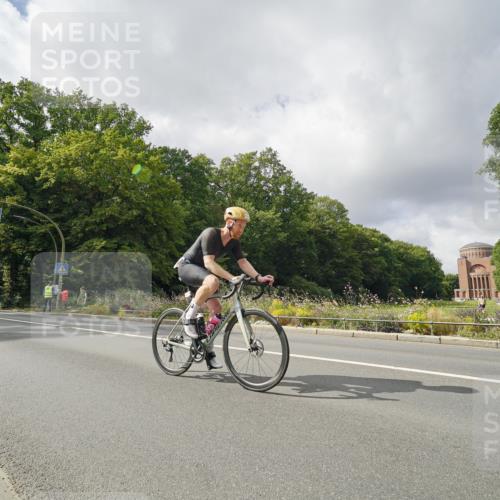 14.09.2025 - Stadtparktriathlon Michael Burmester http://msf.ph/oto/8894738 14.09.2025 12:35:42 Radfahren 1218, 1252, 1296, 1385, 1391, 1400, 1415 meine-sportfotos.de