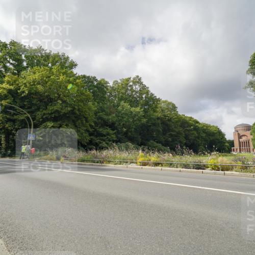 14.09.2025 - Stadtparktriathlon Michael Burmester http://msf.ph/oto/8894749 14.09.2025 12:36:00 Radfahren 1176, 1286, 1292, 1355, 1373, 1399 meine-sportfotos.de