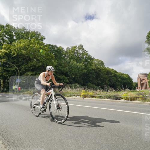 14.09.2025 - Stadtparktriathlon Michael Burmester http://msf.ph/oto/8894754 14.09.2025 12:36:17 Radfahren 1299, 1339, 1352 meine-sportfotos.de