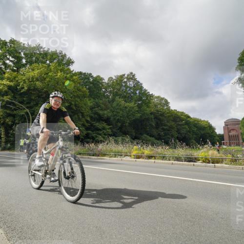 14.09.2025 - Stadtparktriathlon Michael Burmester http://msf.ph/oto/8894791 14.09.2025 12:37:31 Radfahren 1142, 1169, 1256, 1319, 1420 meine-sportfotos.de