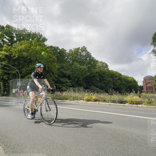 14.09.2025 - Stadtparktriathlon Michael Burmester http://msf.ph/oto/8894793 14.09.2025 12:37:32 Radfahren 1142, 1169, 1256, 1319, 1420 meine-sportfotos.de