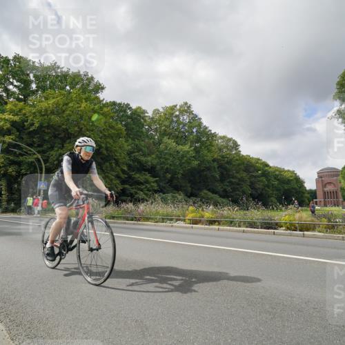 14.09.2025 - Stadtparktriathlon Michael Burmester http://msf.ph/oto/8894794 14.09.2025 12:37:35 Radfahren 1142, 1169, 1256, 1319, 1340, 1420 meine-sportfotos.de