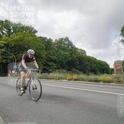 14.09.2025 - Stadtparktriathlon Michael Burmester http://msf.ph/oto/8894801 14.09.2025 12:37:59 Radfahren 1134, 1197, 1231, 1241, 1308, 1392, 1396 meine-sportfotos.de