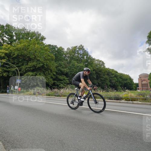 14.09.2025 - Stadtparktriathlon Michael Burmester http://msf.ph/oto/8894805 14.09.2025 12:38:03 Radfahren 1134, 1197, 1231, 1241, 1308, 1392 meine-sportfotos.de