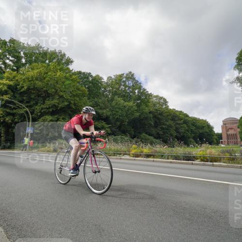 14.09.2025 - Stadtparktriathlon Michael Burmester http://msf.ph/oto/8894809 14.09.2025 12:38:13 Radfahren 1159, 1175, 1258 meine-sportfotos.de