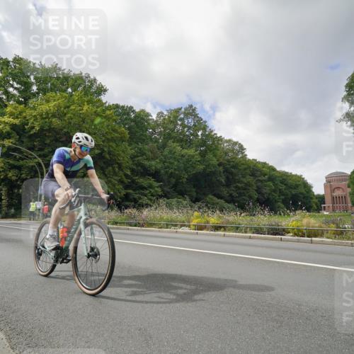14.09.2025 - Stadtparktriathlon Michael Burmester http://msf.ph/oto/8894819 14.09.2025 12:38:32 Radfahren 1157, 1204, 1273, 1290, 1326 meine-sportfotos.de