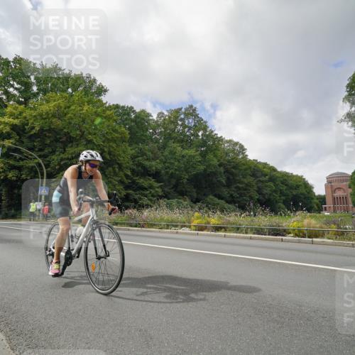 14.09.2025 - Stadtparktriathlon Michael Burmester http://msf.ph/oto/8894821 14.09.2025 12:38:36 Radfahren 1204, 1273, 1290, 1326, 1368 meine-sportfotos.de