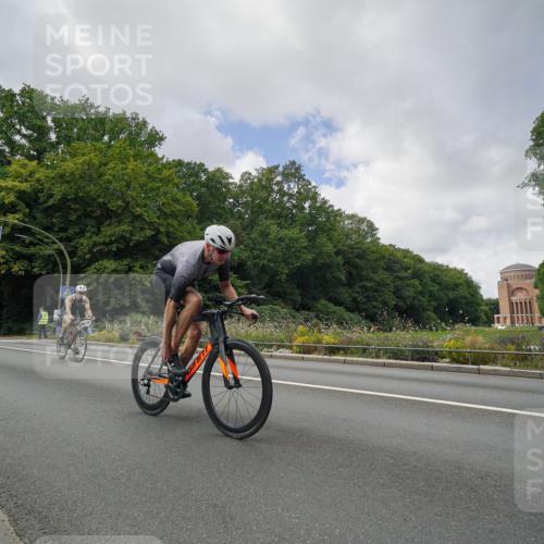 14.09.2025 - Stadtparktriathlon Michael Burmester http://msf.ph/oto/8894840 14.09.2025 12:39:14 Radfahren 1145, 1263, 1347, 1413, 1414 meine-sportfotos.de