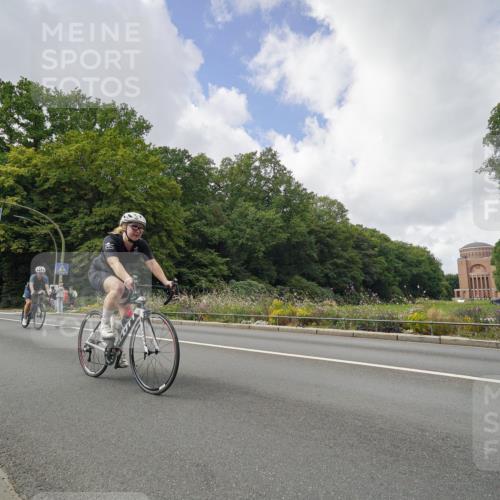 14.09.2025 - Stadtparktriathlon Michael Burmester http://msf.ph/oto/8894867 14.09.2025 12:40:24 Radfahren 1100, 1274, 1289, 1295, 1312, 1349, 1387 meine-sportfotos.de