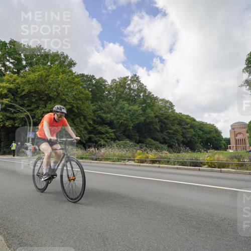 14.09.2025 - Stadtparktriathlon Michael Burmester http://msf.ph/oto/8894869 14.09.2025 12:40:25 Radfahren 1274, 1289, 1295, 1312, 1349, 1387 meine-sportfotos.de