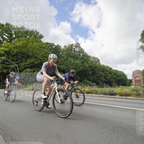 14.09.2025 - Stadtparktriathlon Michael Burmester http://msf.ph/oto/8894872 14.09.2025 12:40:35 Radfahren 1224, 1247, 1249, 1289, 1310, 1358, 1374, 1389 meine-sportfotos.de