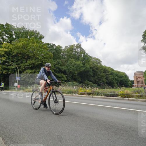 14.09.2025 - Stadtparktriathlon Michael Burmester http://msf.ph/oto/8894881 14.09.2025 12:40:46 Radfahren 1245, 1249, 1268, 1277, 1279, 1306 meine-sportfotos.de