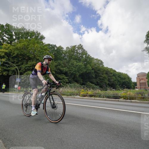 14.09.2025 - Stadtparktriathlon Michael Burmester http://msf.ph/oto/8894903 14.09.2025 12:41:32 Radfahren 1228, 1287, 1304, 1334, 1343, 1353 meine-sportfotos.de