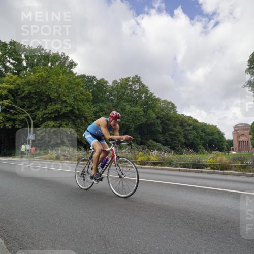 14.09.2025 - Stadtparktriathlon Michael Burmester http://msf.ph/oto/8894924 14.09.2025 12:42:43 Radfahren 1276, 1292, 1341, 1355, 1383, 1400, 1415 meine-sportfotos.de