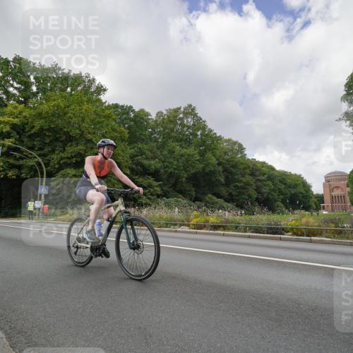 14.09.2025 - Stadtparktriathlon Michael Burmester http://msf.ph/oto/8894931 14.09.2025 12:42:50 Radfahren 1242, 1292, 1341, 1352, 1355, 1400, 1415 meine-sportfotos.de