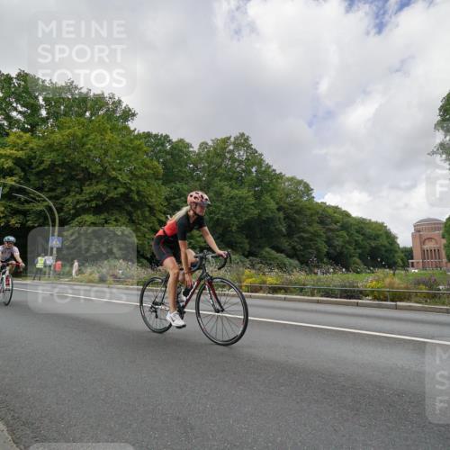 14.09.2025 - Stadtparktriathlon Michael Burmester http://msf.ph/oto/8894936 14.09.2025 12:43:03 Radfahren 1208, 1242, 1280, 1314, 1352, 1390, 1399 meine-sportfotos.de