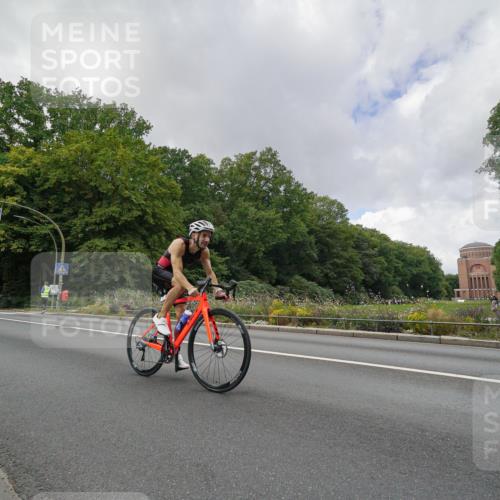 14.09.2025 - Stadtparktriathlon Michael Burmester http://msf.ph/oto/8894943 14.09.2025 12:43:30 Radfahren 1244, 1325, 1361, 1373, 1391 meine-sportfotos.de